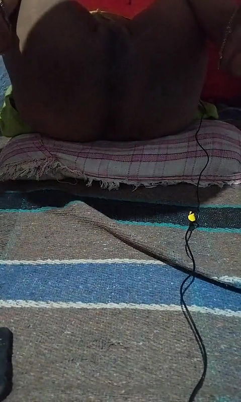 Aaj raat jab Ghar ma koi Nahi tha to Didi ko chod diya