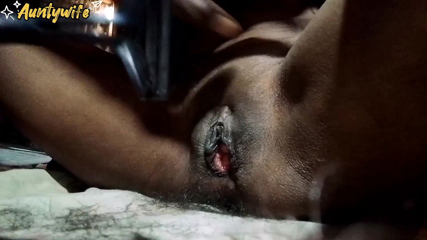 Aunty wife ka chut ki Bal raat mai saaf Kiya Auntie wife’s power of relaxation may be cleared in the night