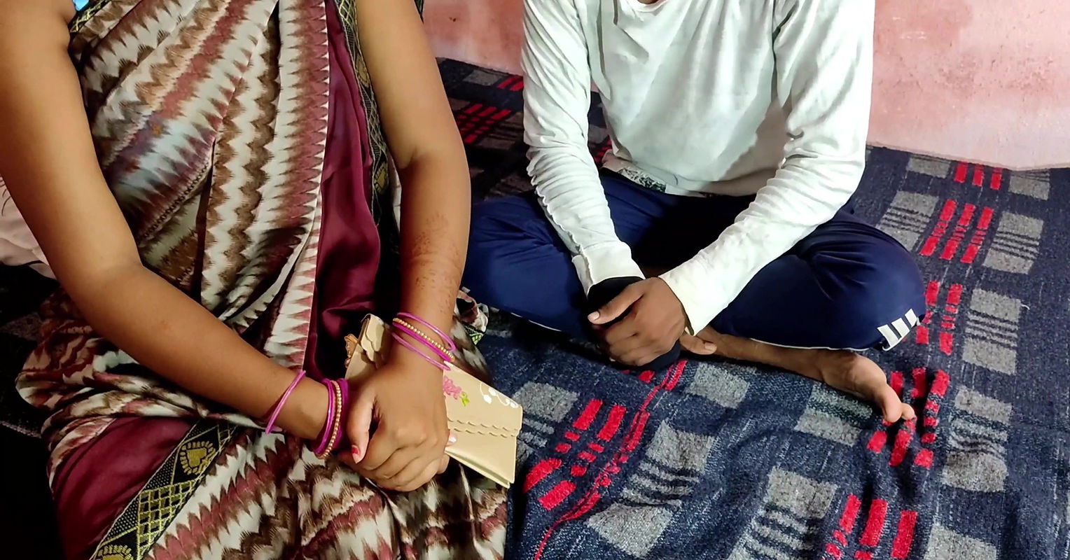 Bete Ne Sotely Mummy Ko Sahara Diya, HD Hindi Voice Roleplay Sex