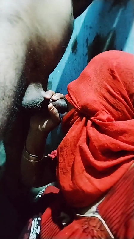 Bhabhi ko Lund chusaya