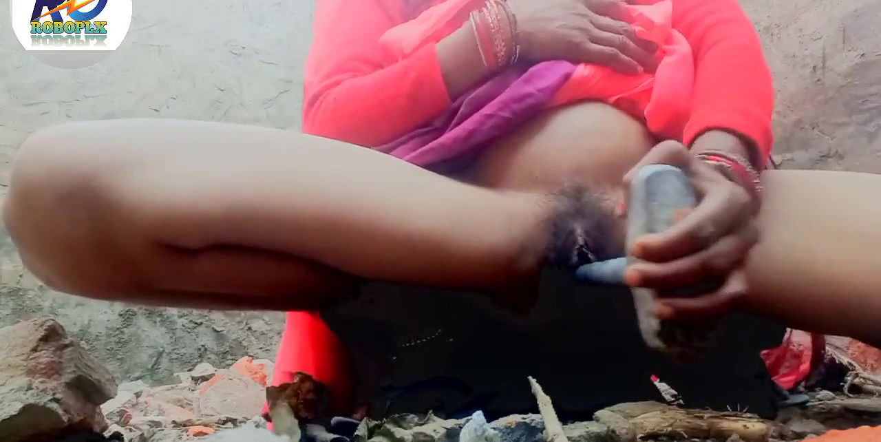 Bhabhi ko palambar ne chudai Saree me full hindi clear voice