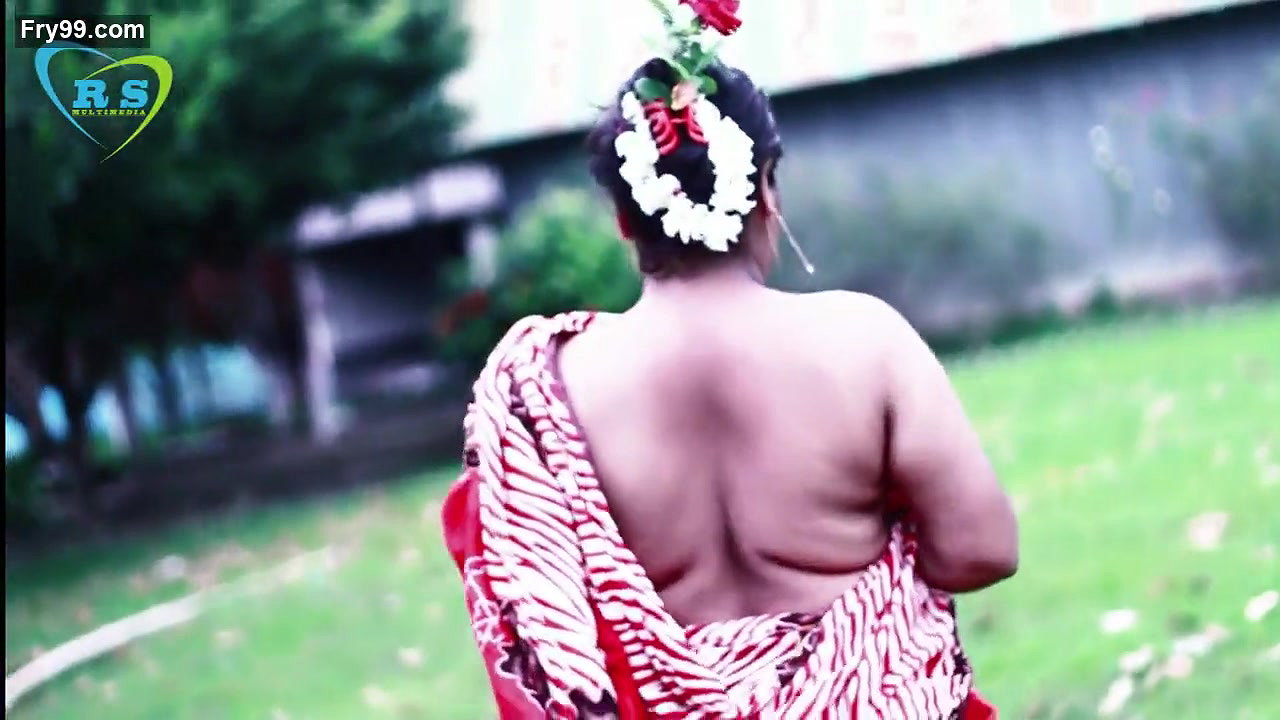 Big boob sharmeen khan side boobs and backless show seducing act