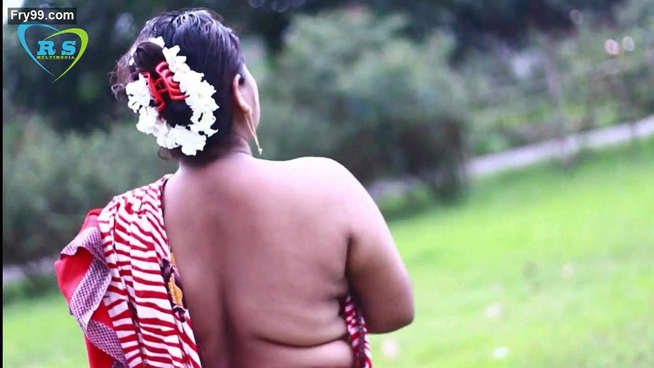 Big boob sharmeen khan side boobs and backless show seducing act