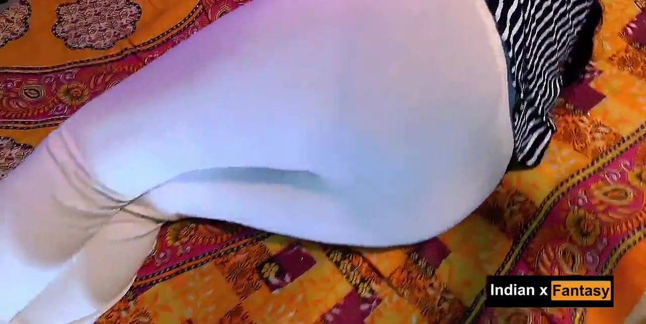 Coaching ki hot big boobs friend ko pg me lakar chudai