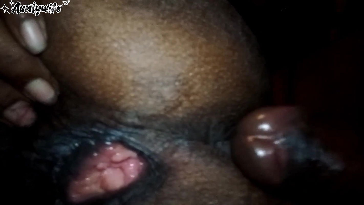 Des Aunty ka Raat mein jamkar chudai hua Des aunty’s fierce fight in the night