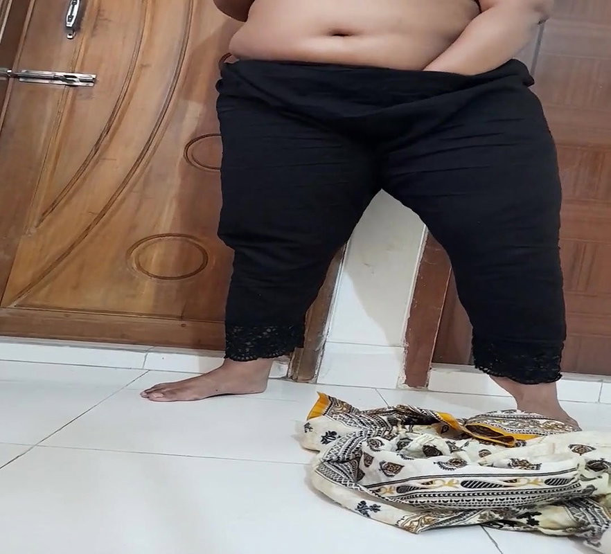 Desi 25-year-old Horny college Girl Fucked By Neighbor – Indian Big Ass & Big Boobs sexy Girl (Huge CumShot Inside ass)