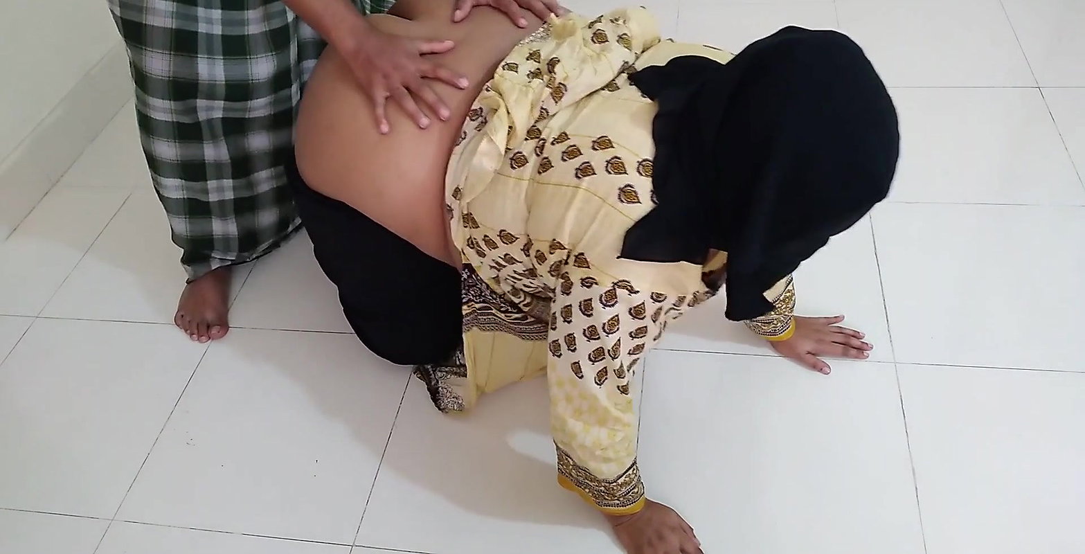 Desi bahu ki moti gand sasur ne chod de – Hindi Audio