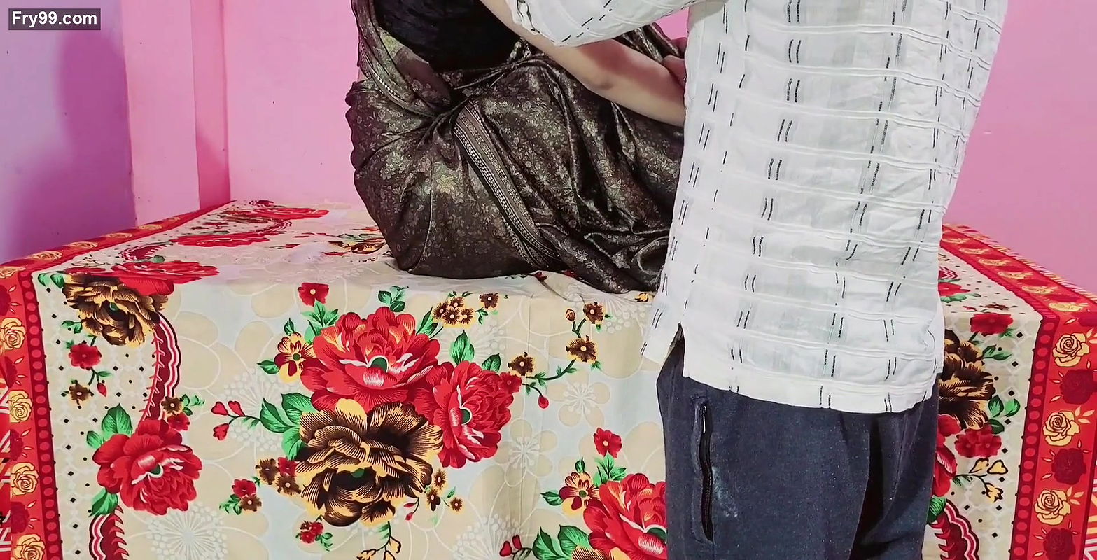 Desi bhabhi ne apane yaar ke sath kiya Ganda kam.