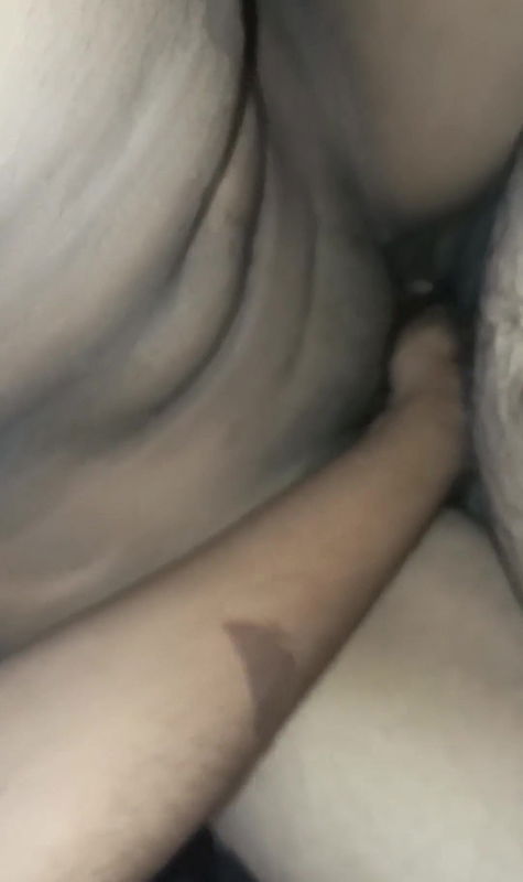 DESI DIRTY BHABI WANTS BIG COCK OF HER LAPTOP SERVICE BOY