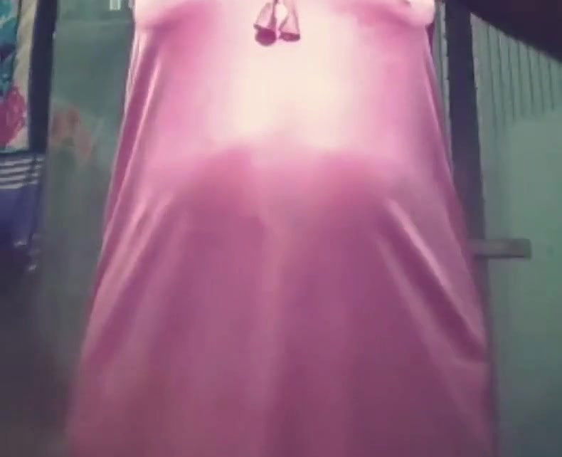 Desi sexy girl Chode Bhoda is cracking l Indian sex with