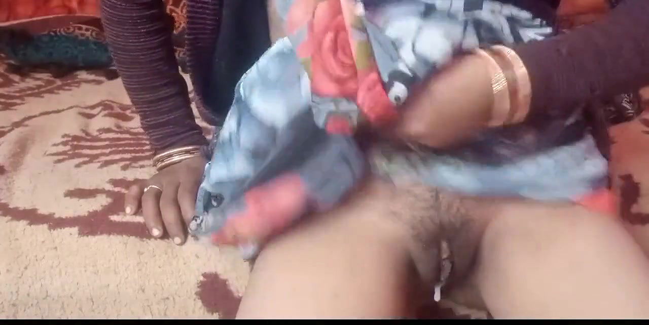 Devendra sexy bhabhi ko leg utha kar choda