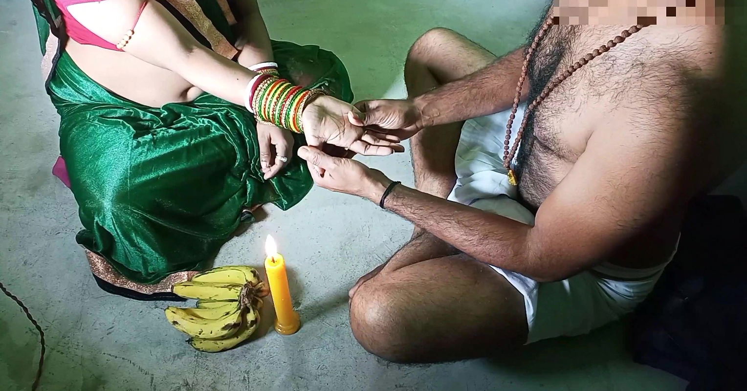 Dhongi Tant-rik Ba-BaJi Ne Apni Bhakt Ko Pooja K Baad Khade-Khde Pela