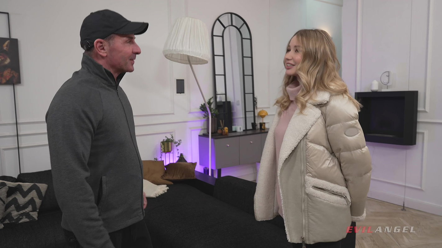 EARLY LEAK Amalia Davis – Anal & A2M Accommodations