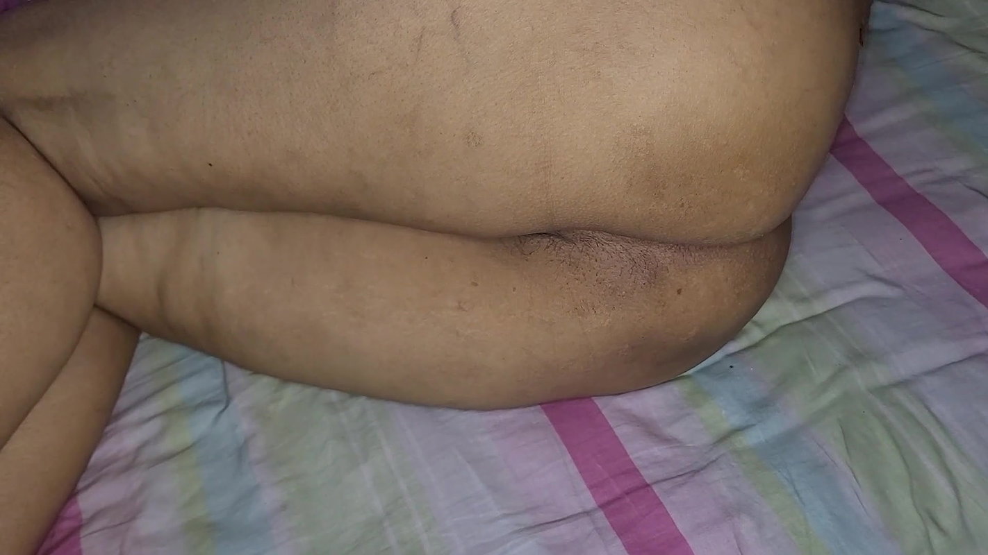 Bangladeshi Granny Gets Hot All Over Her Body When She Has Sex