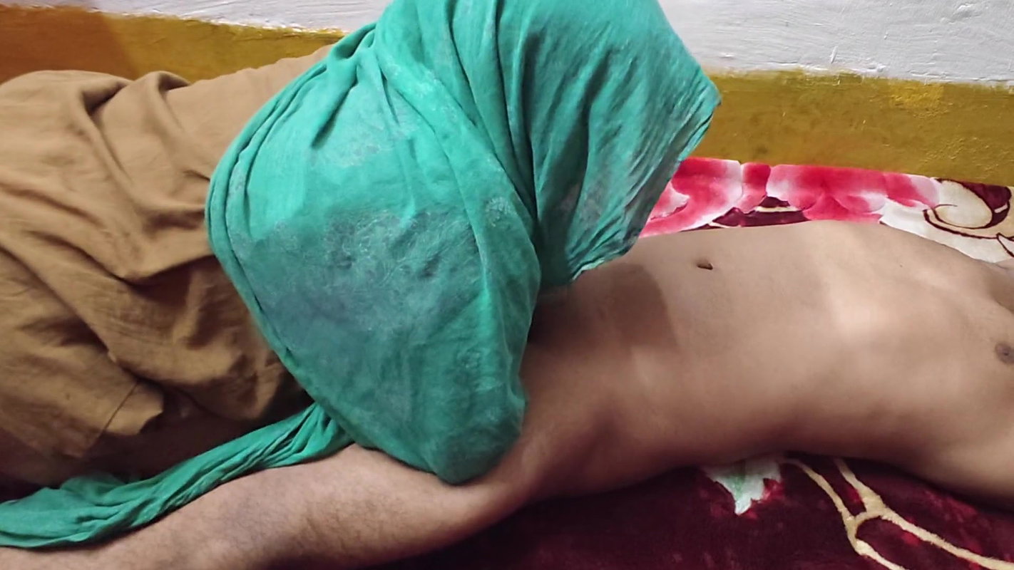 Busty Banuu the Daughter-in-law Sucked Her Father-in-law’s Penis Very Well and Made Him Ejaculate, Then Climbed on His Penis