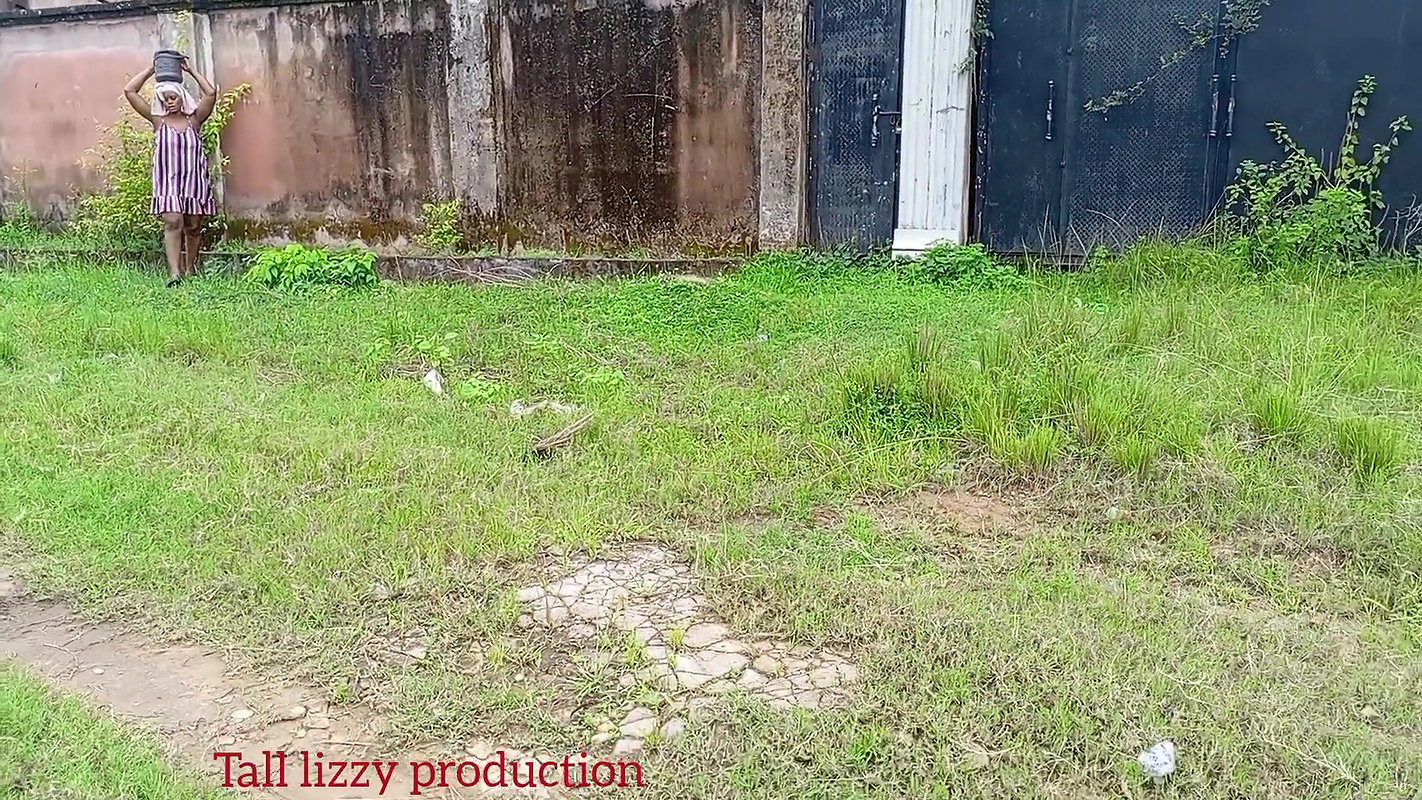I Took Sexy Hawker to an Uncompleted Building for Sex