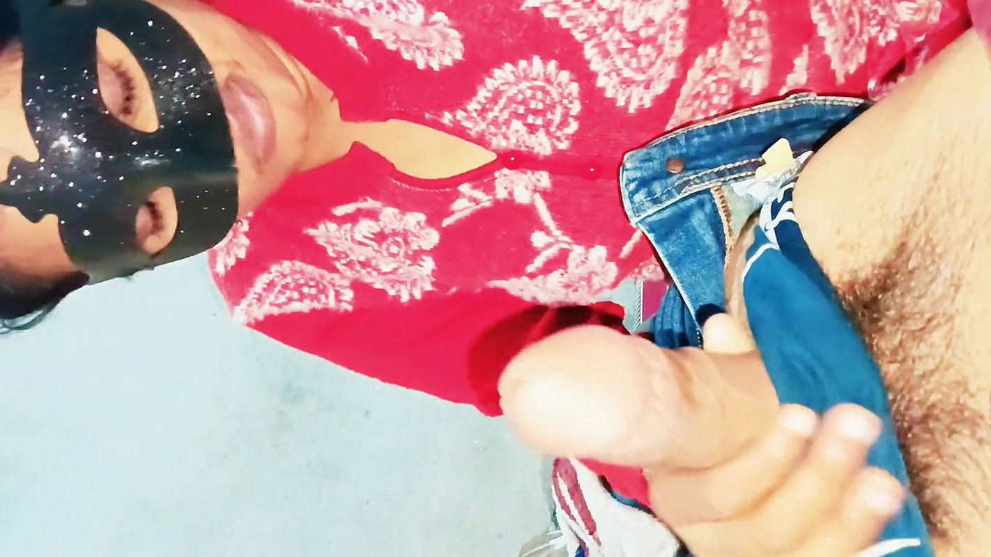 Desi Bhabhi Cumshot in Mouth Excellent Blowjob Non Stop Sucking Big Black Dick