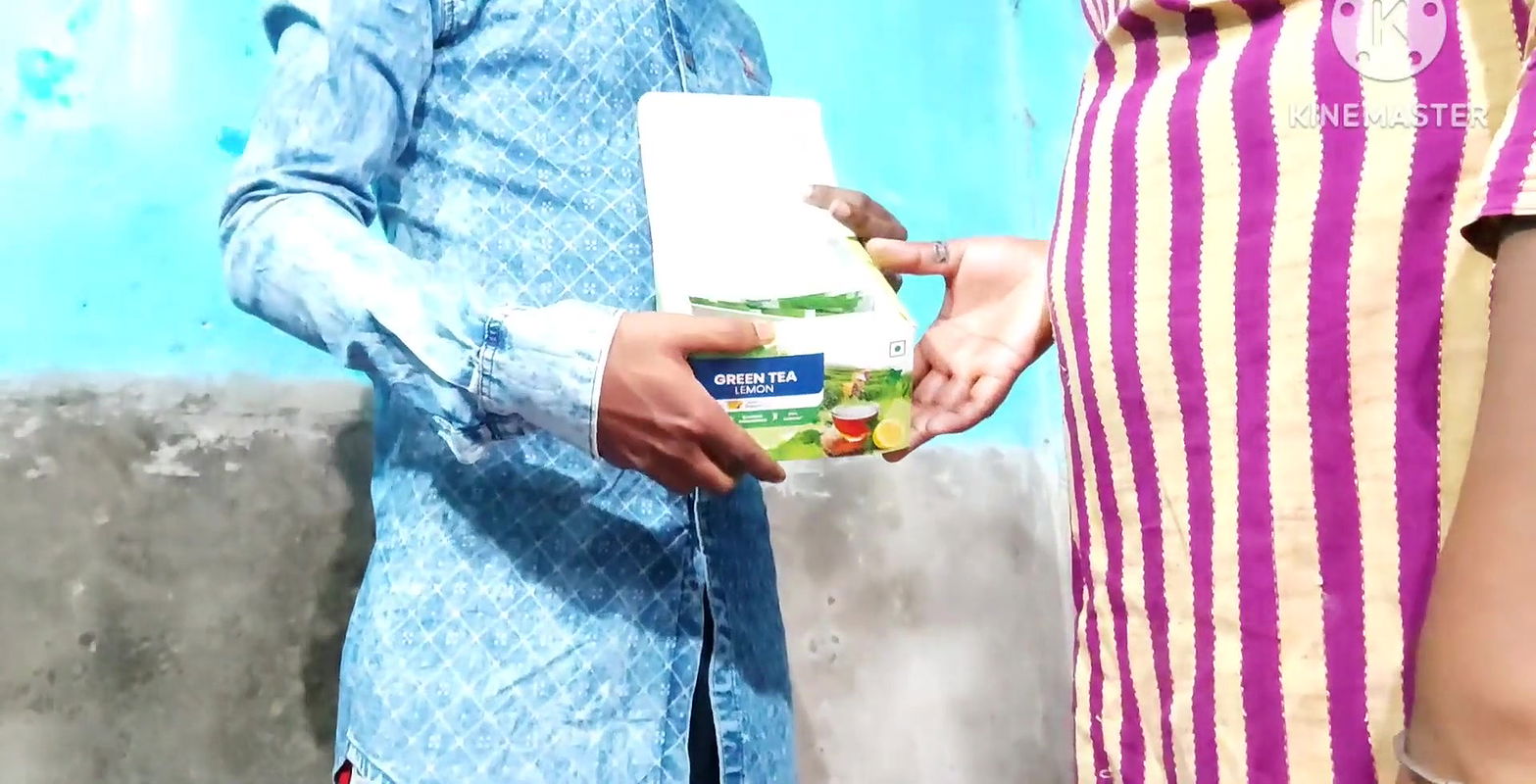 Green tea de kar soteli vai ne didi ke sath Kia sex with Hindi audio