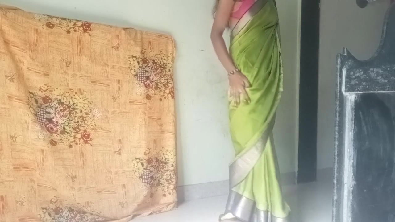 Horny Indian Bhabhi Desparate for Hardcore Sex with Husband’s Friend