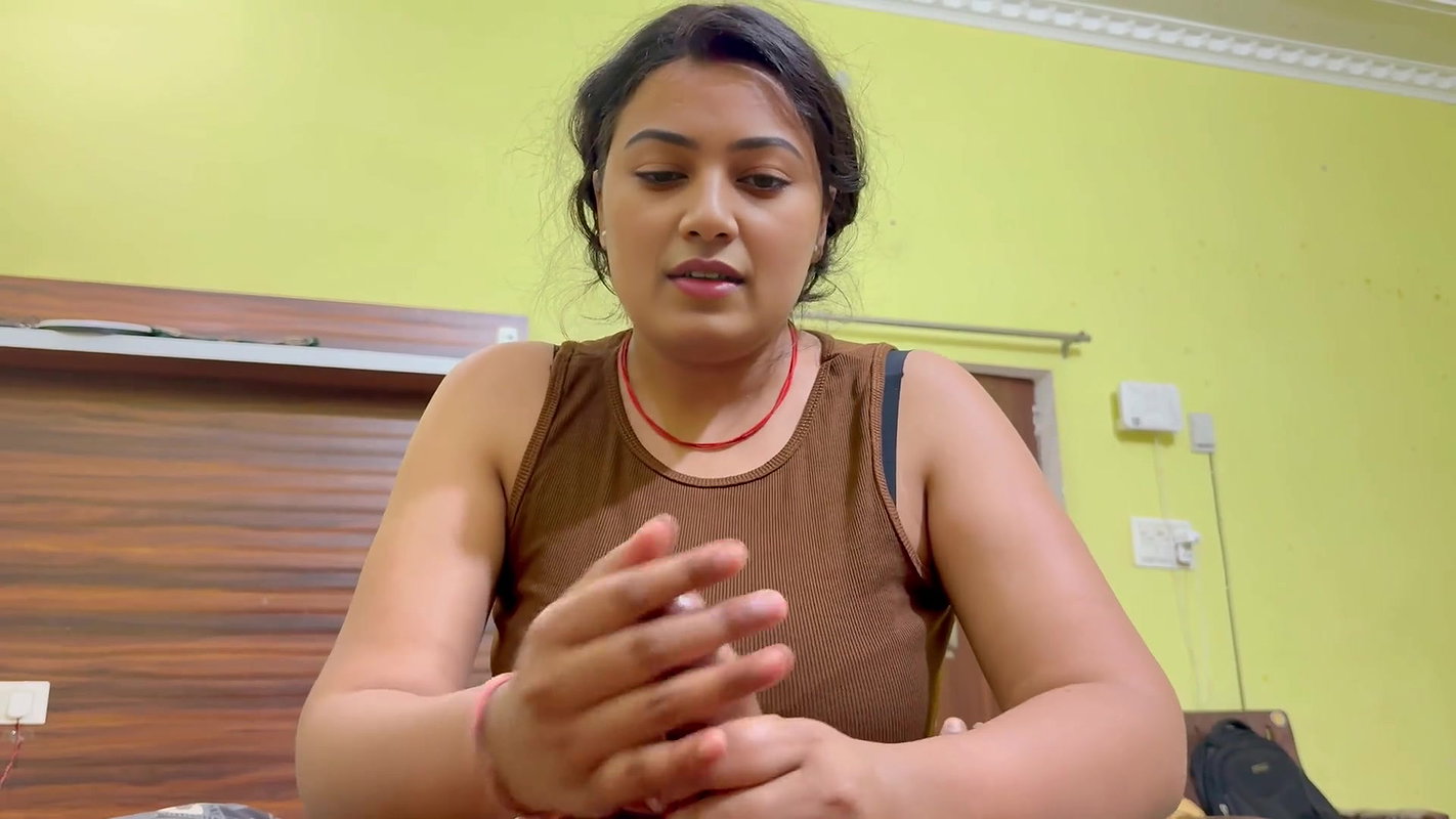 Indian Beautiful Wife Calm Angry Husband with Massage