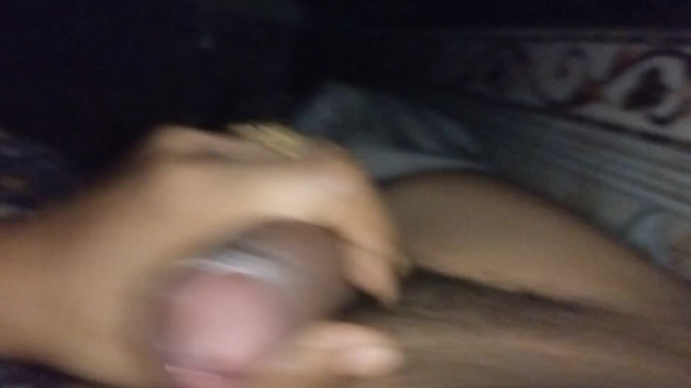 Oil Massage and Huge Cum Shot From My Girlfriend Hand