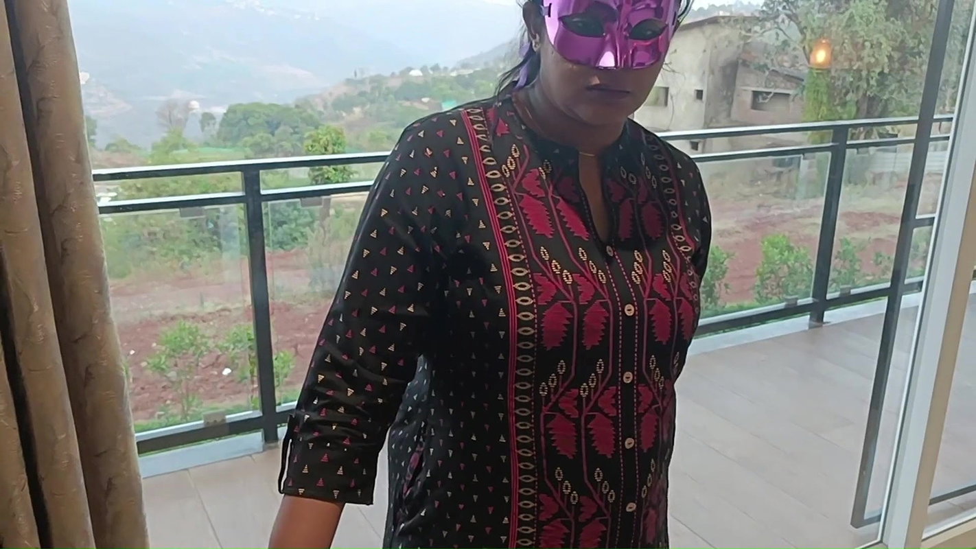 South Boy Fucked a Angry North Girl in a Hillstation Resort(munnar)