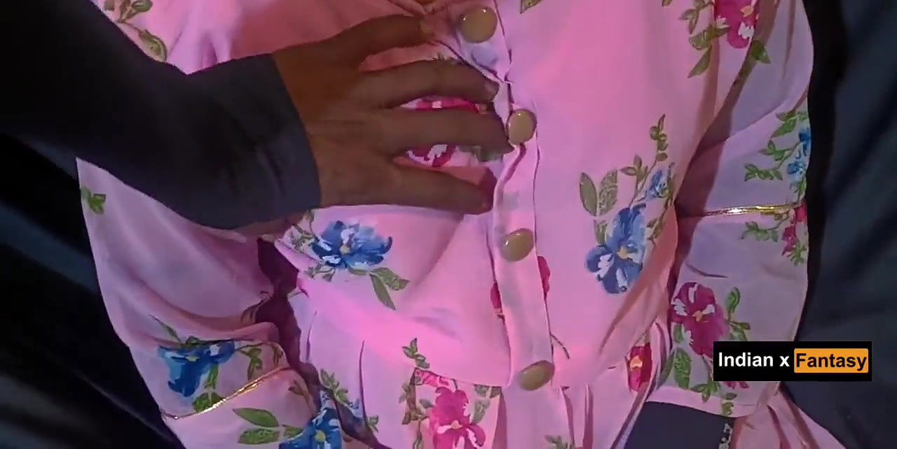 Hindi teacher fucking her 18+ student mms sex video