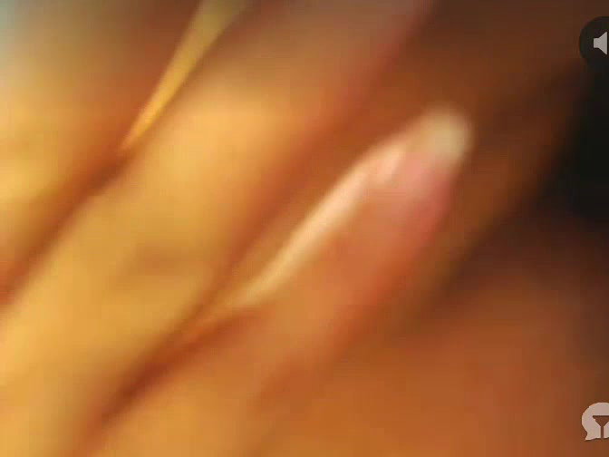 sexy_siri 21 hot pussy rubbing1