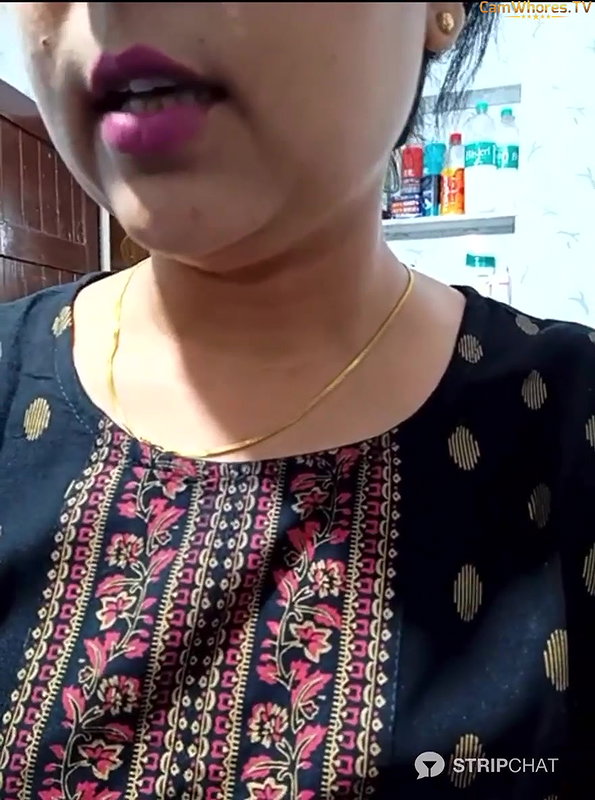 Indianqueen13 3 private show toilet pee show