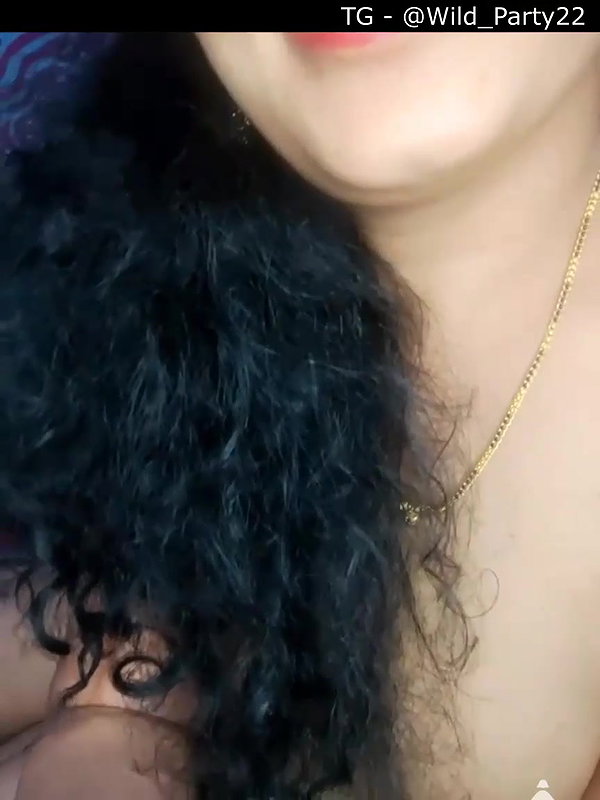 Hot_Telugu_Queen 18 ticket show beautiful both holes show