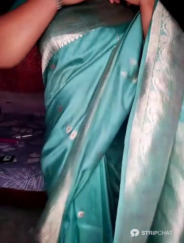 Hot_Telugu_Queen 2 beautiful eyes and boobs show