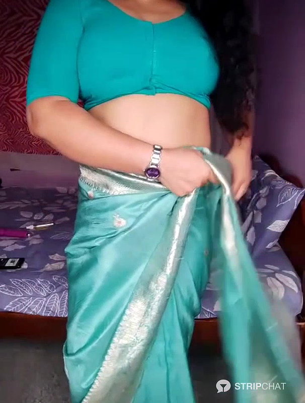 Hot_Telugu_Queen 2 beautiful eyes and boobs show