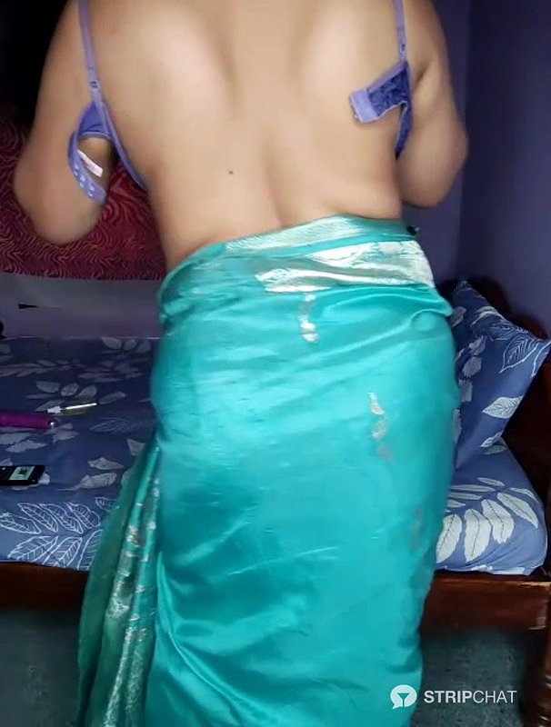 Hot_Telugu_Queen 2 beautiful eyes and boobs show