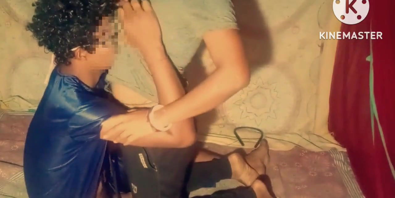 Hot desi sonali bhabi husband ki friend ko choda