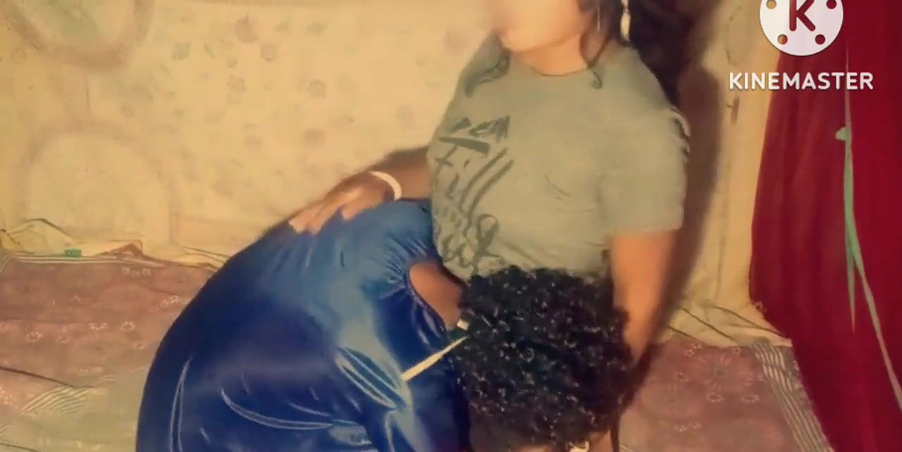 Hot desi sonali bhabi husband ki friend ko choda