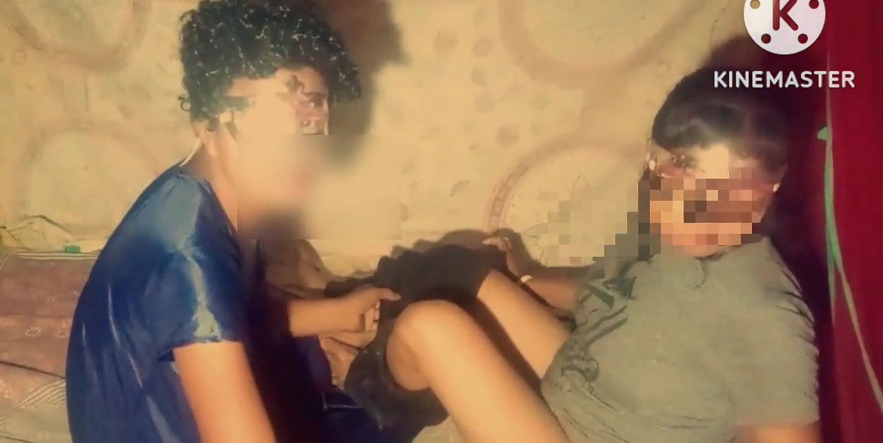 Hot desi sonali bhabi husband ki friend ko choda