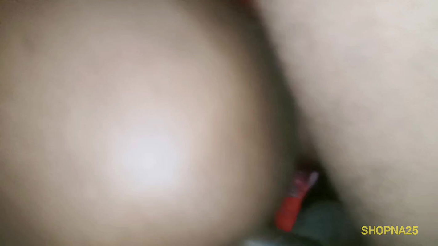 Hot Sexy Wife Beautiful Boobs and Fucks boyfriend in the morning