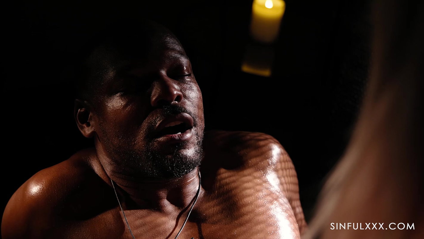 Miss Sally – MagnifiScent 1