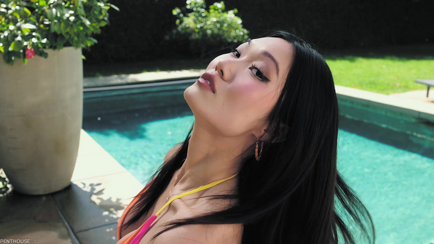 Lucy Mochi – April 2026 Pet Striptease