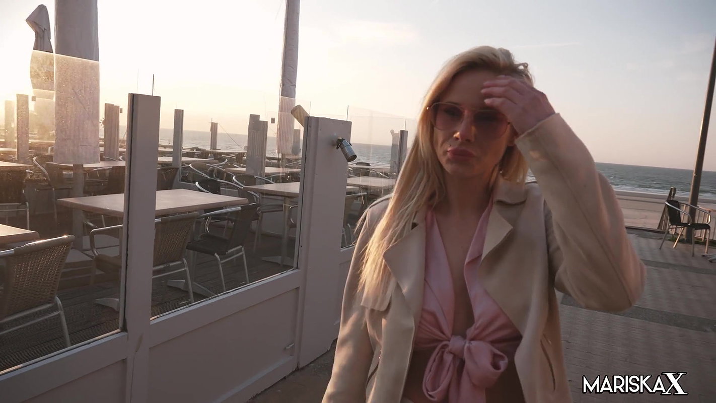 Hete Tina & Mia Nins – Fucking Each Other