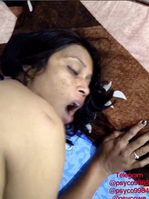 Hot_wife_35 Cpl show with face cum in mouthGB 1