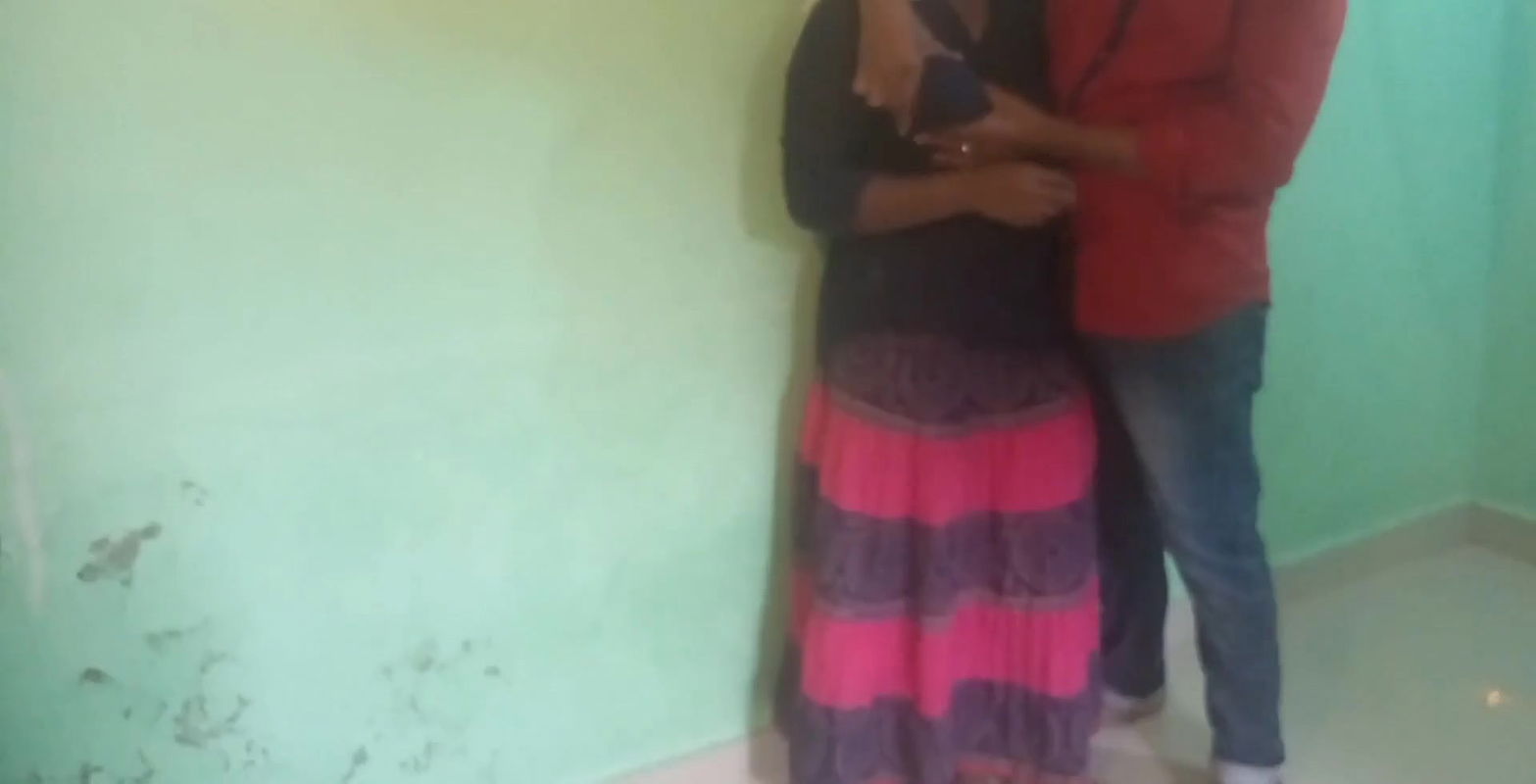 Indian beauty queen sex while cleaning