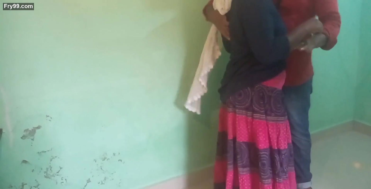 Indian beauty queen sex while cleaning