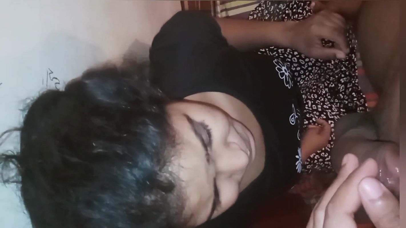 Indian Bengali aunty Shopna wants a big cock hot fuck