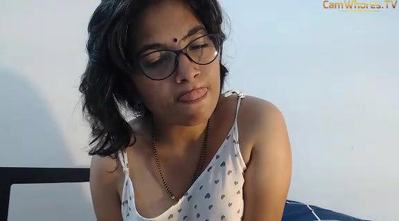 Sexyniharika 1 private show enjoying dommy on pussy
