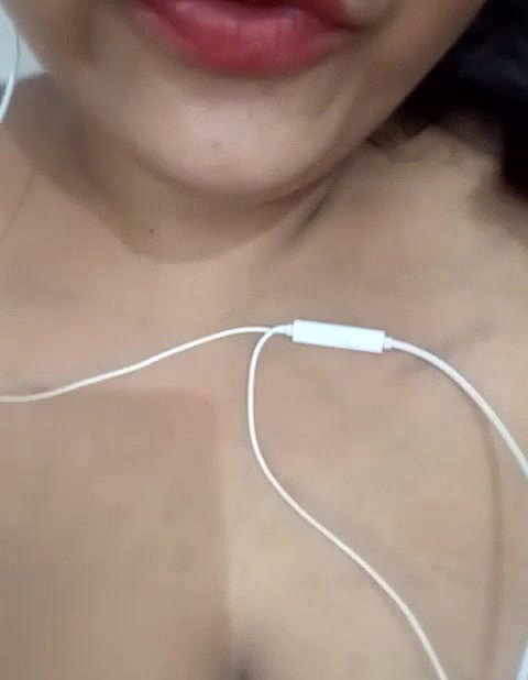 Seerat_Bhatti07 2 private show spreading pussy hole 1