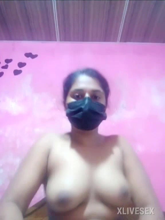 Nithumini 7 Rare ticket show both holes fingering1