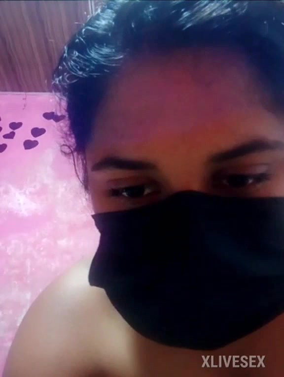 Nithumini 7 Rare ticket show both holes fingering1