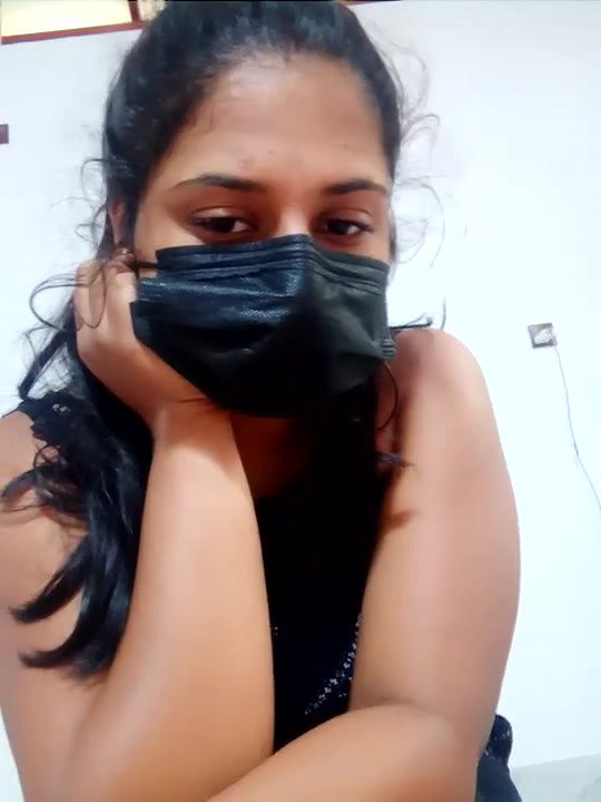 Nithumini 2 spreading pussy hole very wide1