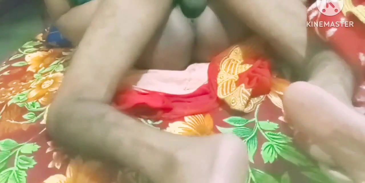 Indian Desi bhabhi ko morning me jabarjast chudai with Hindi audio